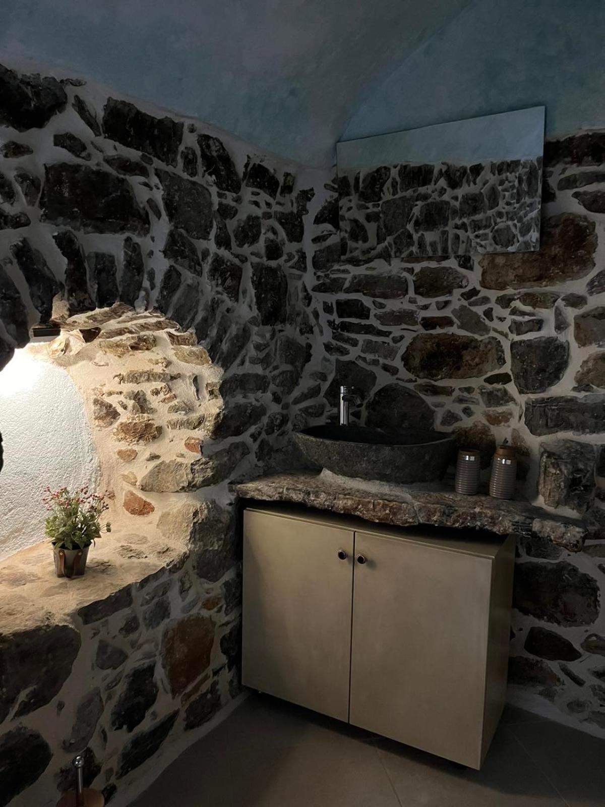 Vlychos Apartment *