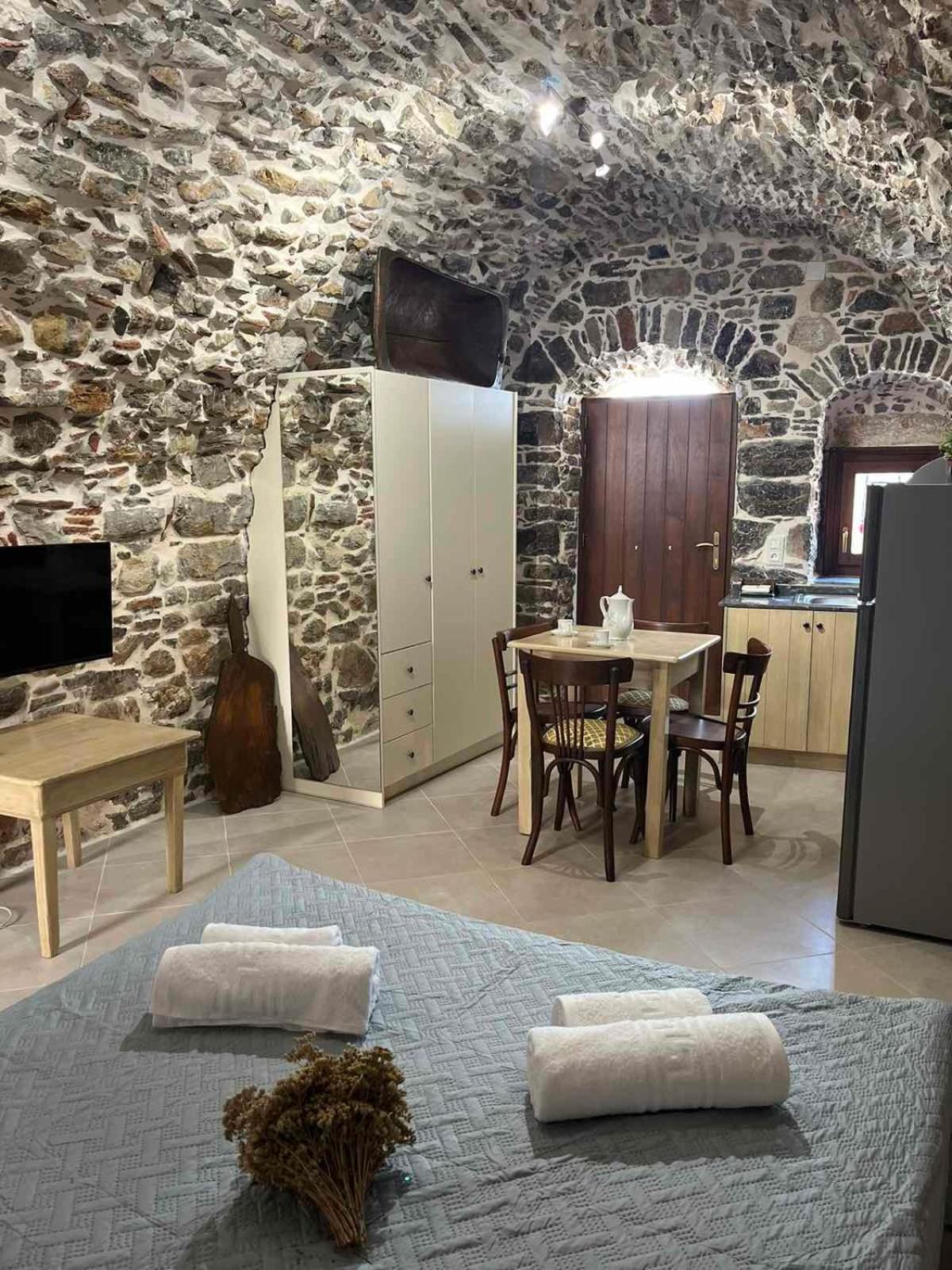 Apartment Vlychos